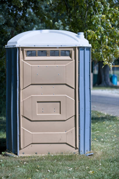 Best Portable restroom solutions  in Smithville, TN